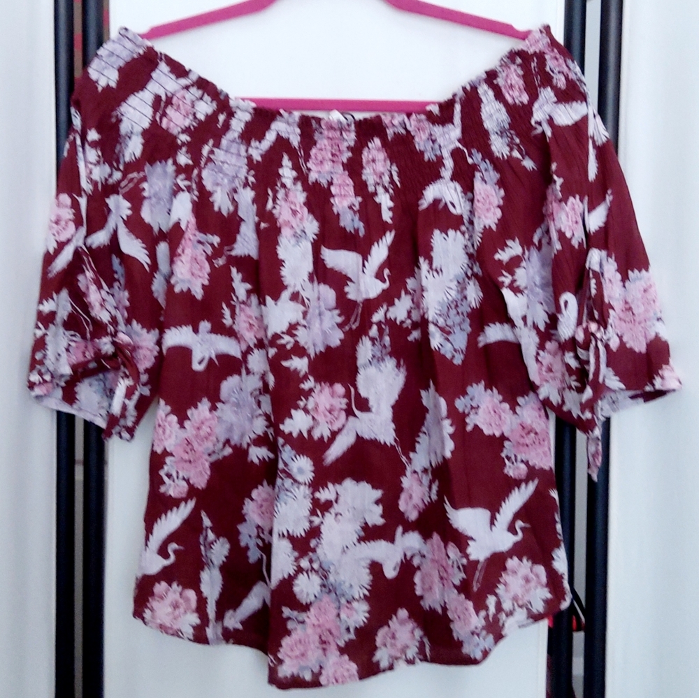 Vanilla Star off the shoulder Top/blouse size Lg (NWTS)